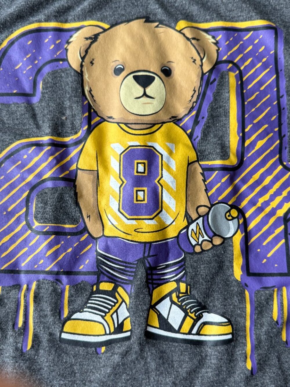 S10PE Kobe Bryant 8 24 Bear Graphic Tee Youth 16/18